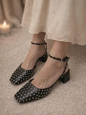 NWOT BCBG Queenie Black Studded Ankle Strap Pumps, Sz 8